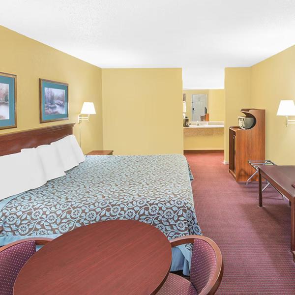 Travel Inn North Little Rock Exterior photo